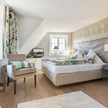 Strandvogtei Hotell 3*